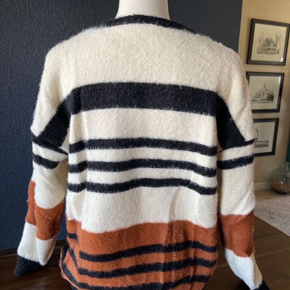 Sadie & Sage striped sweater - Picture 2 of 2